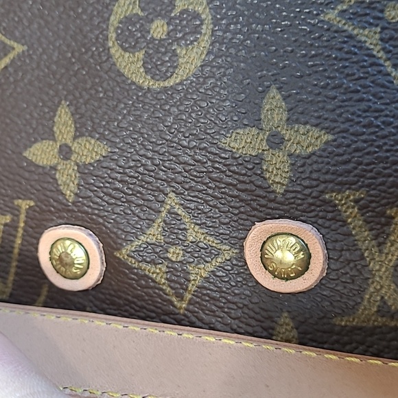 Louis Vuitton Samur 35 - Picture 11 of 12